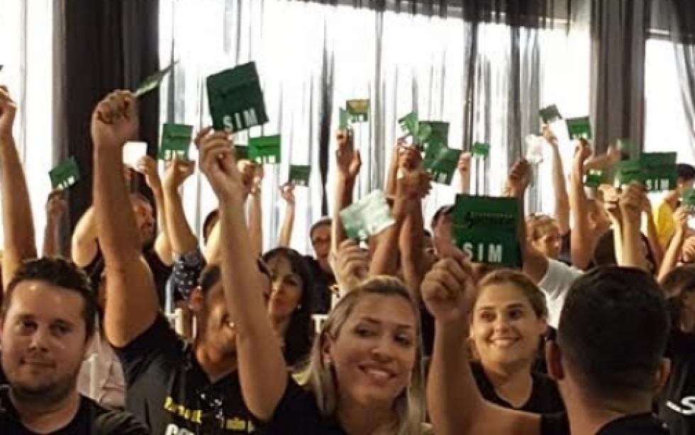 Estado promete aumento para 2019 e servidores do Detran encerram greve